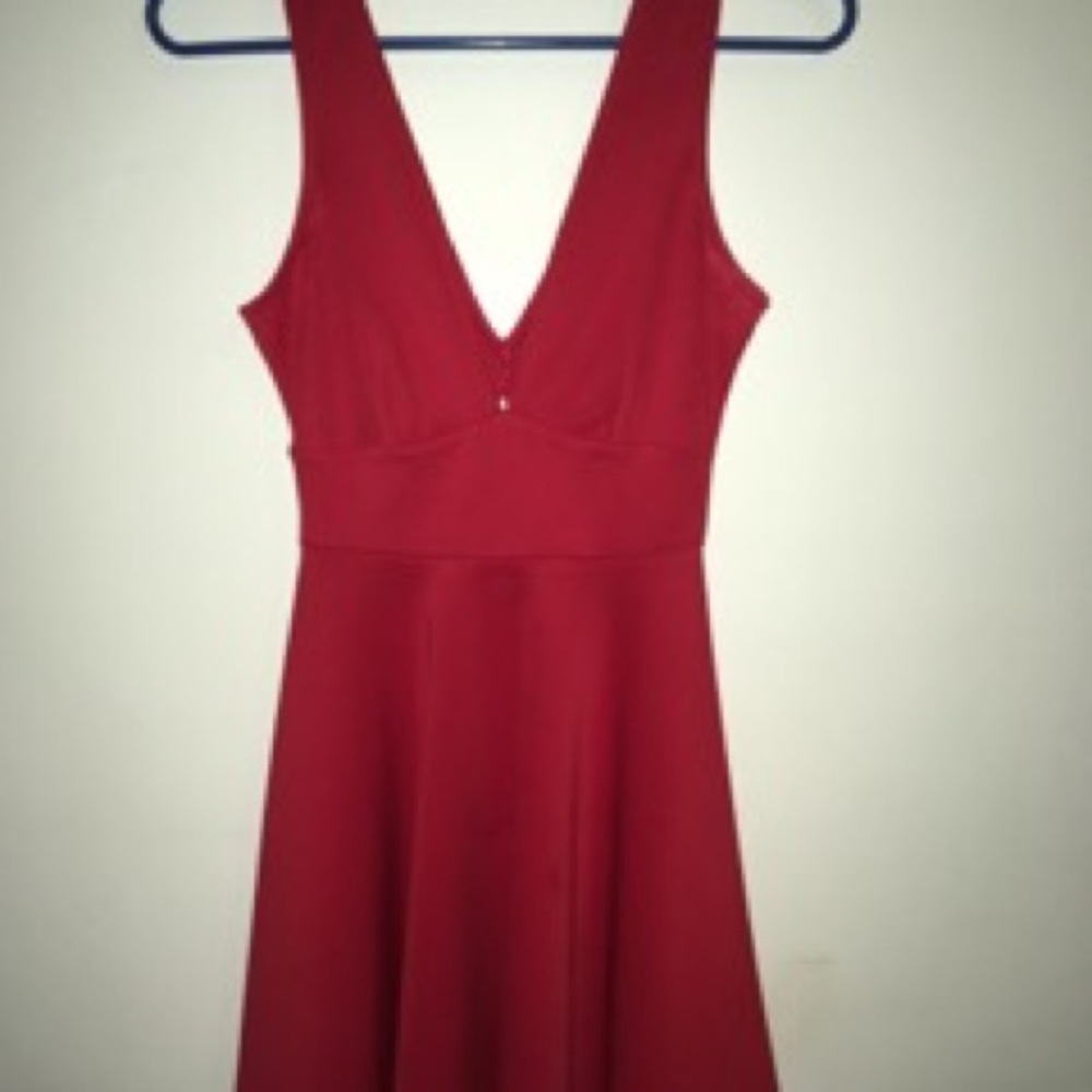 Dress - Picture 2 of 4